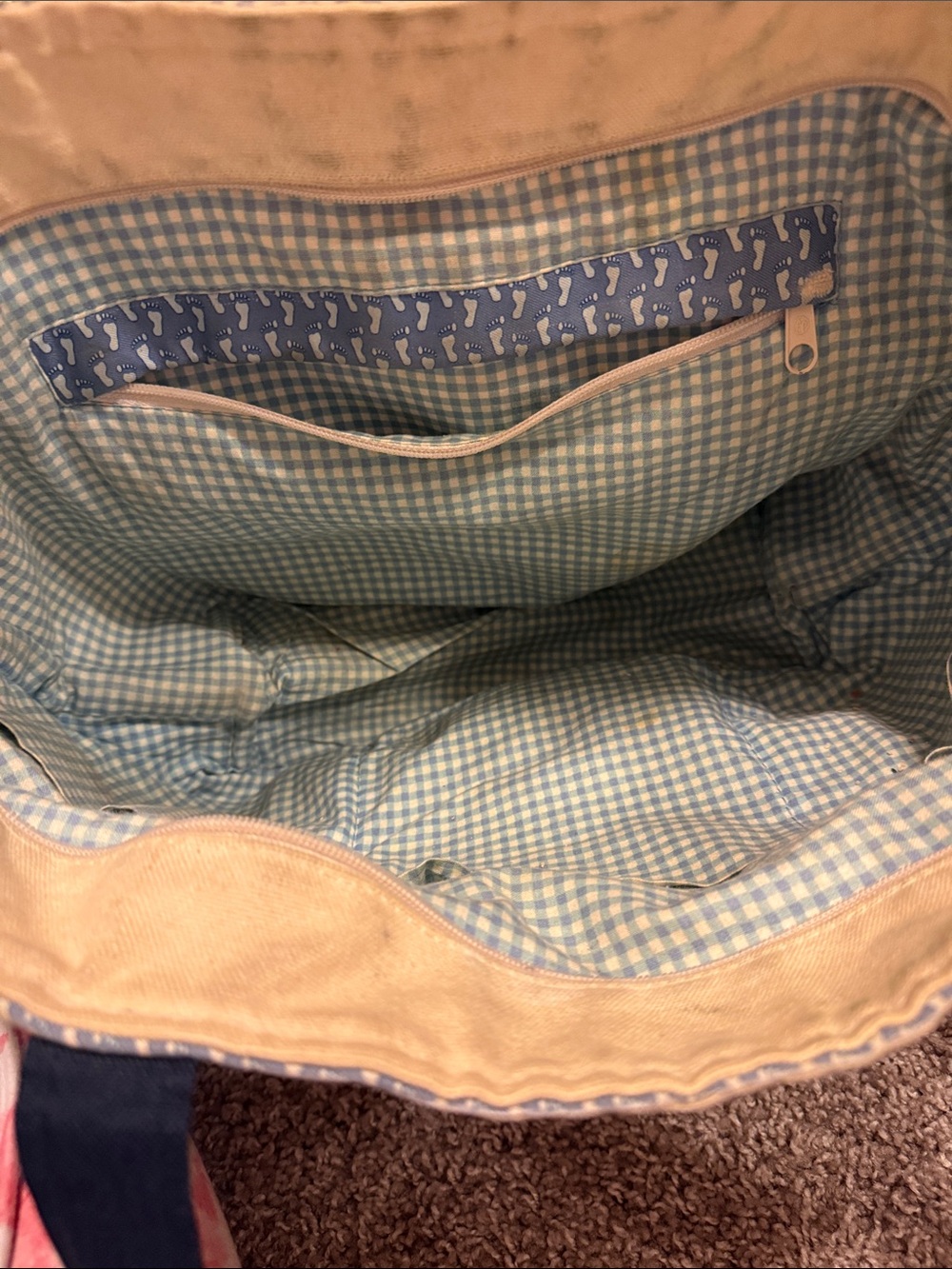 Vineyard vines tote in small blue footprint trim - Picture 6 of 6